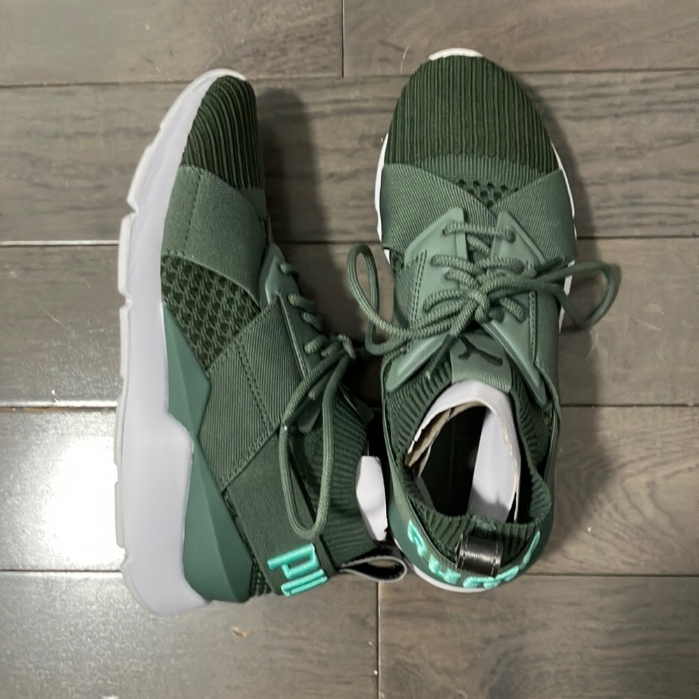 Puma Muse evoKnit Sneakers Size 6